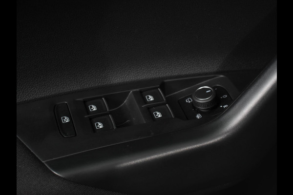 Volkswagen Polo 2.0 TSI GTI Automaat Navigatie Apple Carplay / Android Auto Adaptive Cruise Control Parkersensoren Park Assist Dodehoek Assistent Stoelverwarming Climate Control