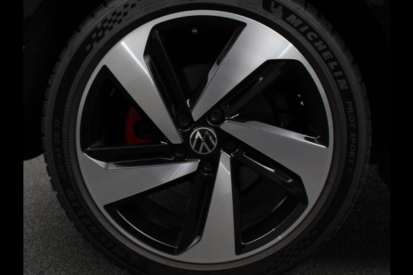 Volkswagen Polo 2.0 TSI GTI Automaat Navigatie Apple Carplay / Android Auto Adaptive Cruise Control Parkersensoren Park Assist Dodehoek Assistent Stoelverwarming Climate Control