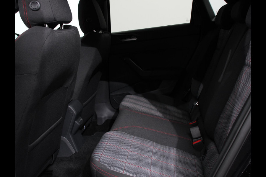 Volkswagen Polo 2.0 TSI GTI Automaat Navigatie Apple Carplay / Android Auto Adaptive Cruise Control Parkersensoren Park Assist Dodehoek Assistent Stoelverwarming Climate Control