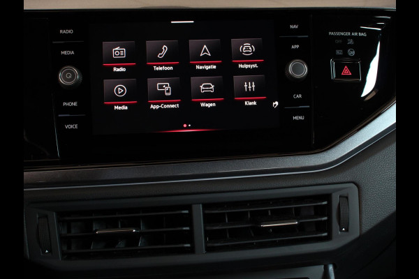 Volkswagen Polo 2.0 TSI GTI Automaat Navigatie Apple Carplay / Android Auto Adaptive Cruise Control Parkersensoren Park Assist Dodehoek Assistent Stoelverwarming Climate Control