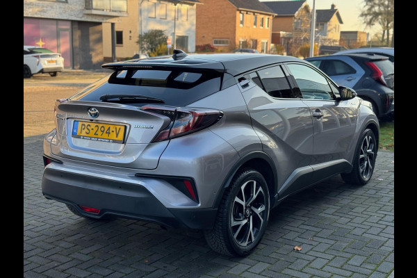Toyota C-HR 1.8 Hybrid Bi-Tone Plus | JBL, LED Pakket, Dodehoekherkenning, Navigatie, Parkeersensoren, Stoelverwarming, Keyless, 18 inch