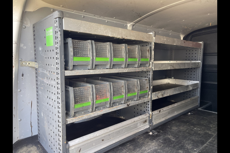 Volkswagen Transporter 2.0 TDI 102pk L1H1 Comfortline / vaste prijs rijklaar € 14.950 ex btw / bpm vrij / euro 6 diesel / Bott ingerichte laadruimte / airco / cruise / imperial / trekhaak !