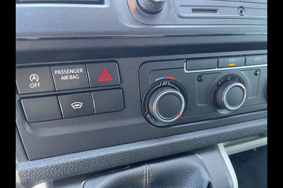 Volkswagen Transporter 2.0 TDI 102pk L1H1 Comfortline / vaste prijs rijklaar € 14.950 ex btw / bpm vrij / euro 6 diesel / Bott ingerichte laadruimte / airco / cruise / imperial / trekhaak !