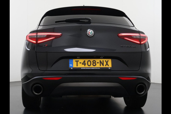 Alfa Romeo Stelvio 2.0 T AWD Super Q4 VAN: 33.900,- VOOR 30.877,- UW EINDEJAARSVOORDEEL: 3.023,- | BOMVOL| STOEL/ STUURVERW.| ELEK. ACHTERKLEP| CAMERA| MEM. STOEL| DODE HOEK| APPLE CARPLAY|