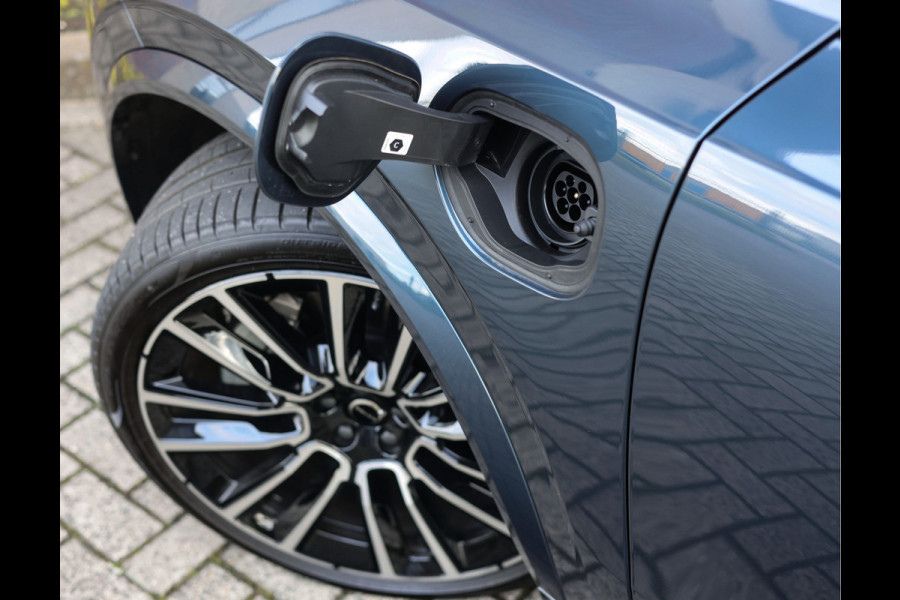 Volvo XC90 T8 AWD Ultra Dark | Pano - Massage - Trekhaak - B&W