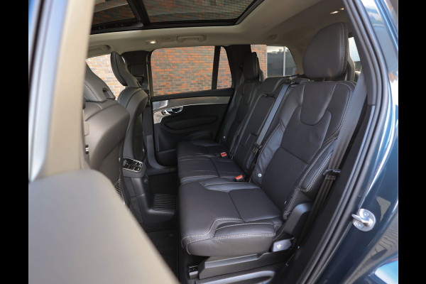 Volvo XC90 T8 AWD Ultra Dark | Pano - Massage - Trekhaak - B&W