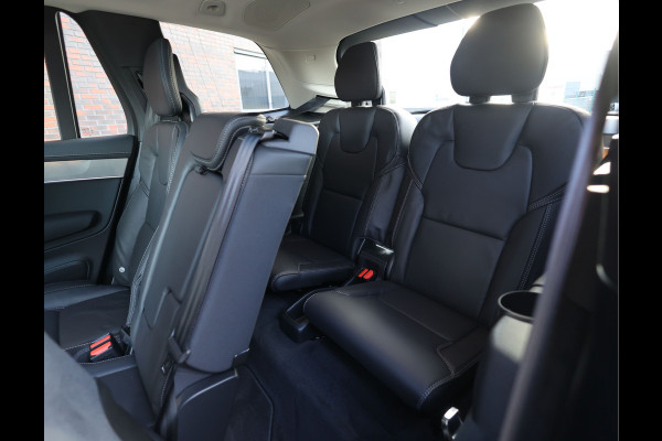 Volvo XC90 T8 AWD Ultra Dark | Pano - Massage - Trekhaak - B&W