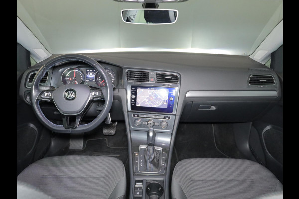 Volkswagen e-Golf E-DITION 136pk | Navi| Parksensors| LM-velgen| LED| SOH91%