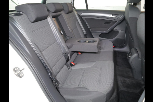 Volkswagen e-Golf E-DITION 136pk | Navi| Parksensors| LM-velgen| LED| SOH91%