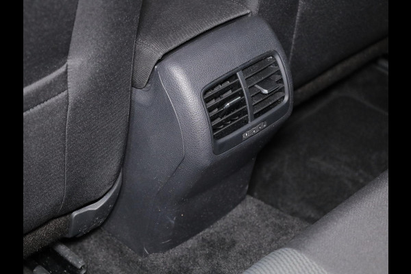 Volkswagen e-Golf E-DITION 136pk | Navi| Parksensors| LM-velgen| LED| SOH91%