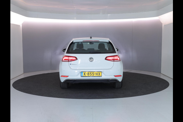 Volkswagen e-Golf E-DITION 136pk | Navi| Parksensors| LM-velgen| LED| SOH91%