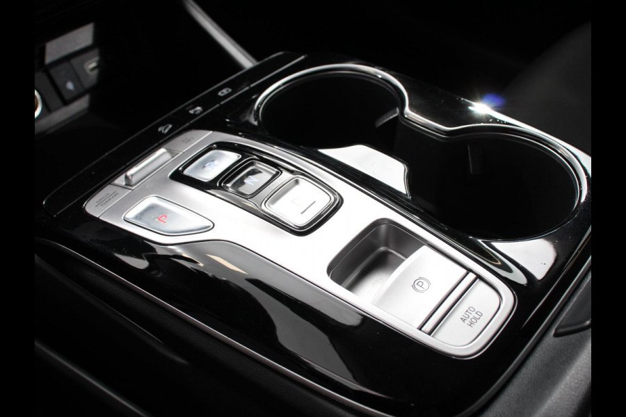 Hyundai Tucson 1.6 T-GDI PHEV Comfort 4WD Climate control Cruise control Parkeersensoren achter Achteruitrij camera Navigatie LED Apple Carplay/ Android Auto