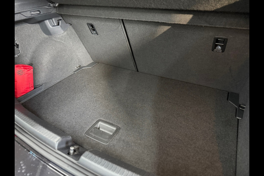 Volkswagen Polo 1.0 TSI Style DSG | Navi | Adaptive Cruise Control | DAB | Stoelverwarming | Virtual Cockpit | LED