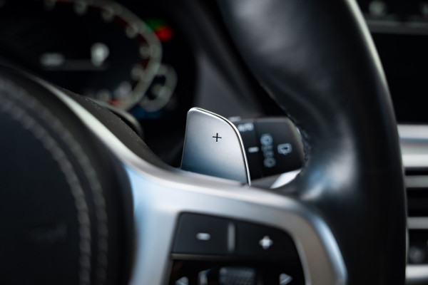 BMW X5 xDrive45e High Executive - M Sport | Maxton Pakket | Panorama | Stoelkoeling & Massage | Elek. Trekhaak