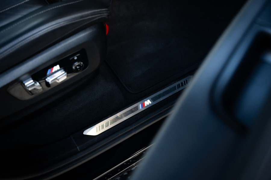 BMW X5 xDrive45e High Executive - M Sport | Maxton Pakket | Panorama | Stoelkoeling & Massage | Elek. Trekhaak