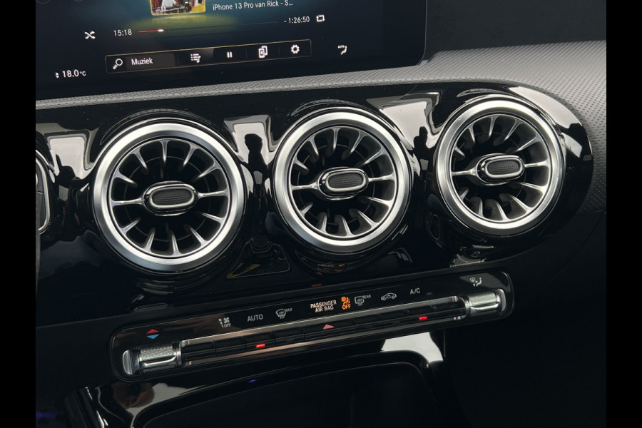 Mercedes-Benz CLA-Klasse Shooting Brake 180 AMG | Night | Sfeerverlichting | Pano | Camera