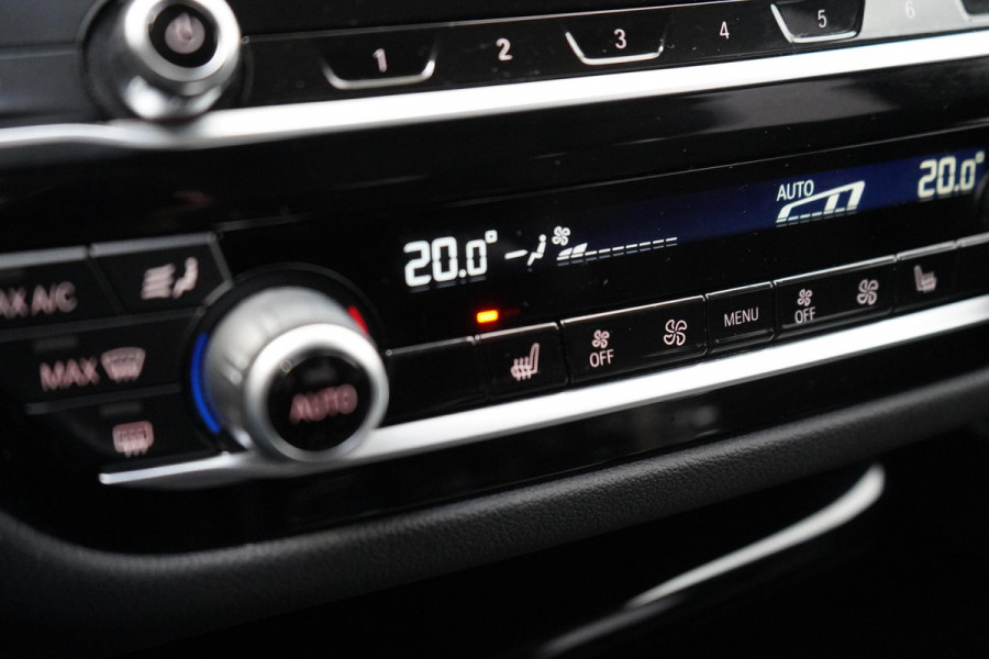 BMW 5 Serie Touring 530e Business Edition Plus | Trekhaak | Stuurverwachting | Adaptive cruise | Navigatie