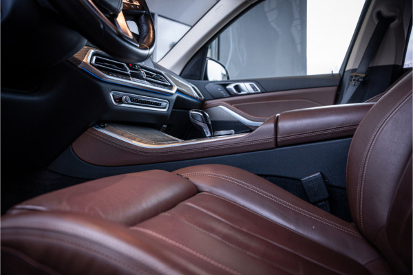 BMW X5 xDrive45e High Executive - Origineel NL | Elek. Trekhaak | Memory | Luchtvering | Stoelverwarming