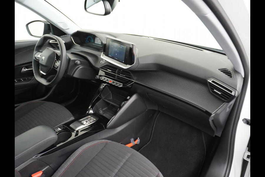 Peugeot e-2008 EV Active Pack 50kWh Navi Ecc Apple Carplay Android Auto Cruise Control Keyless DAB+ Bluetooth Led Connected services Verkeersbord detectie 1e Eigenaar Origineel Nederlandse Auto