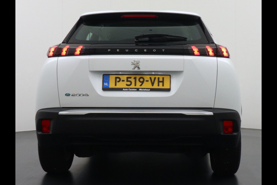 Peugeot e-2008 EV Active Pack 50kWh Navi Ecc Apple Carplay Android Auto Cruise Control Keyless DAB+ Bluetooth Led Connected services Verkeersbord detectie 1e Eigenaar Origineel Nederlandse Auto