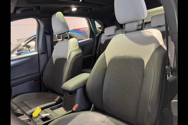 Ford Kuga 2.5 PHEV Sound Edition 243pk | Ford Voorraad | Panorama Dak | 20 inch Lichtmetaal | Winterpack | Matrix LED | Driver Assistance Pack