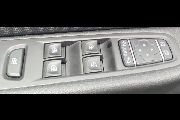 Renault Clio Estate 0.9 TCe Intens Keyless/ Premium Sound/ Clima/ Cruise/ Navi