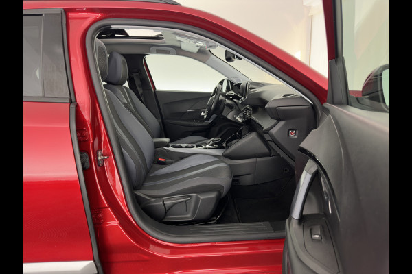 Peugeot e-2008 EV Allure 50 kWh [ 3-Fase ] {SOH-84%} (INCL.BTW) *PANO | LEATHER-FABRIC | FULL-LED | SPORT-SEATS | DIGI-COCKPIT | CAMERA | KEYLESS | PRIVACY-GLASS | NAVI-FULLMAP | ECC | PDC | CRUISE | 17''ALU*