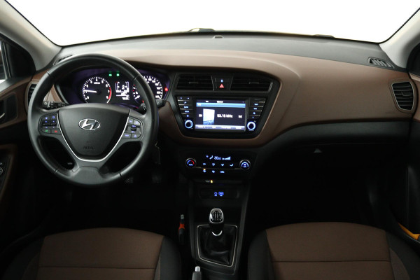 Hyundai i20 1.0 T-GDI Comfort (TREKHAAK, ACHTERUITRIJCAMERA, LANE-ASSIST, PARKEERSENSOREN, CRUISE CONTROL)