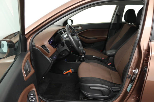 Hyundai i20 1.0 T-GDI Comfort (TREKHAAK, ACHTERUITRIJCAMERA, LANE-ASSIST, PARKEERSENSOREN, CRUISE CONTROL)