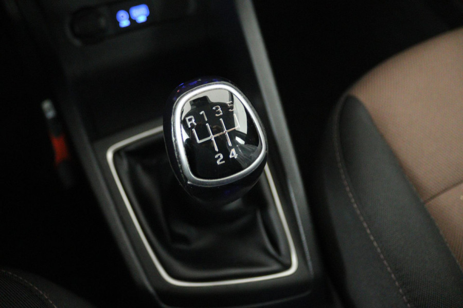 Hyundai i20 1.0 T-GDI Comfort (TREKHAAK, ACHTERUITRIJCAMERA, LANE-ASSIST, PARKEERSENSOREN, CRUISE CONTROL)