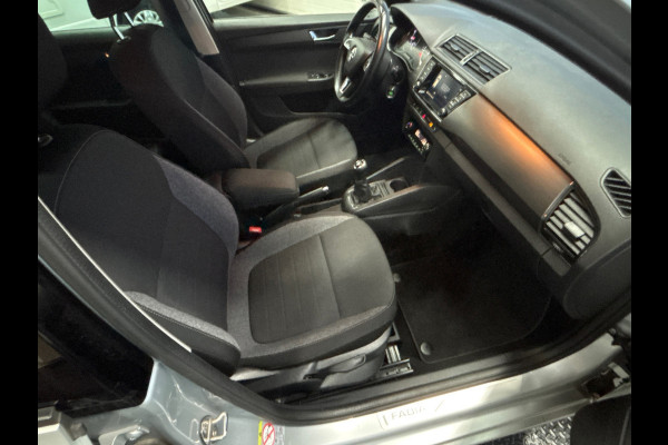 Škoda Fabia Combi 1.0 TSI Business Edition Navi | Clima | Stoelverwarming| Cruise | Trekhaak