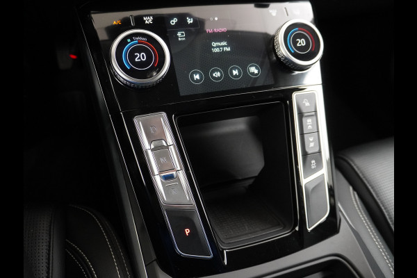 Jaguar I-PACE EV400 400pk SE 90kWh AWD Leer+Elektr. Meridian®-Audio Apple Carplay Android Auto Navi Led-v+a Ecc Camera Cruise Control Keyless Pdc Lmv Led Bordherkenning Elektrische-Achterklep koplampreiniging Lane-Assist App-Connect ECT Voorverwarming/koeling WiFi DigiDash DAB 4WD 1e Eigenaar Origineel Nederlandse Auto € 90.000 nieuw!