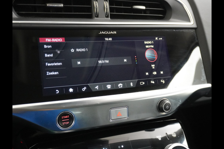 Jaguar I-PACE EV400 400pk SE 90kWh AWD Leer+Elektr. Meridian®-Audio Apple Carplay Android Auto Navi Led-v+a Ecc Camera Cruise Control Keyless Pdc Lmv Led Bordherkenning Elektrische-Achterklep koplampreiniging Lane-Assist App-Connect ECT Voorverwarming/koeling WiFi DigiDash DAB 4WD 1e Eigenaar Origineel Nederlandse Auto € 90.000 nieuw!