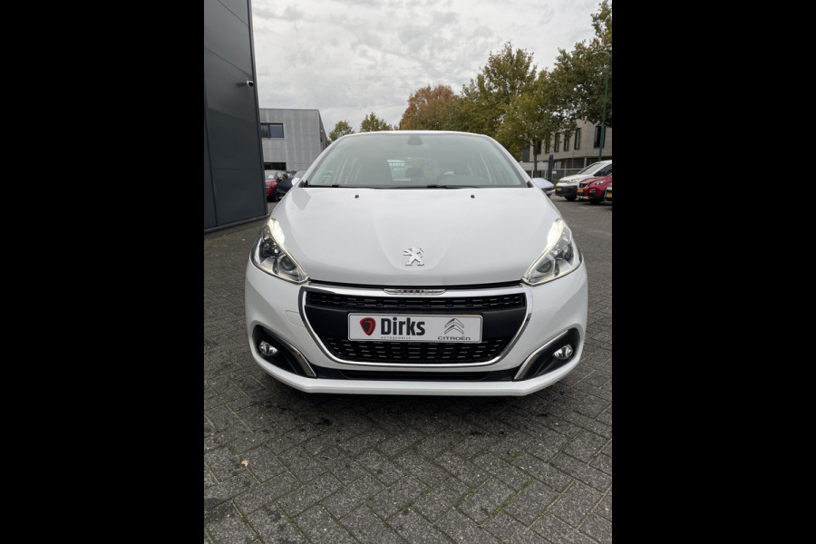 Peugeot 208 82pk Allure (Camera - Automatische Airco - Apple Carplay - Navigatie - Parkeersensoren - Lichtmetalen velgen incl 4S)