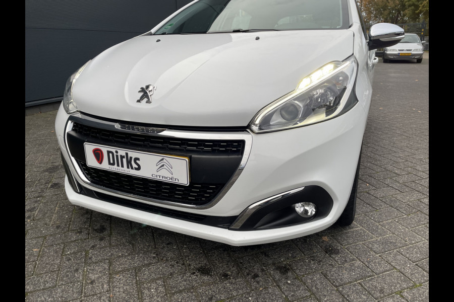 Peugeot 208 82pk Allure (Camera - Automatische Airco - Apple Carplay - Navigatie - Parkeersensoren - Lichtmetalen velgen incl 4S)