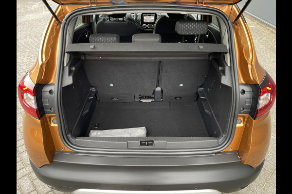 Renault Captur 130pk Intens (Trekhaak - Camera - Parkeersensoren V+A - LED - Keyless Entry - Stoelverwarming - Automatische Airco - Navigatie)