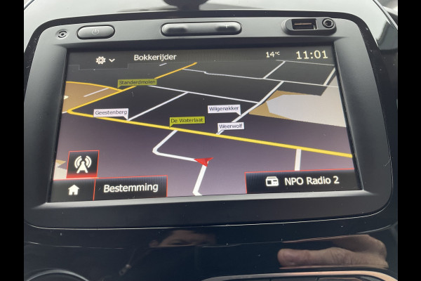 Renault Captur 130pk Intens (Trekhaak - Camera - Parkeersensoren V+A - LED - Keyless Entry - Stoelverwarming - Automatische Airco - Navigatie)