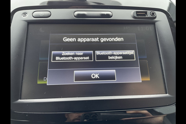 Renault Captur 130pk Intens (Trekhaak - Camera - Parkeersensoren V+A - LED - Keyless Entry - Stoelverwarming - Automatische Airco - Navigatie)