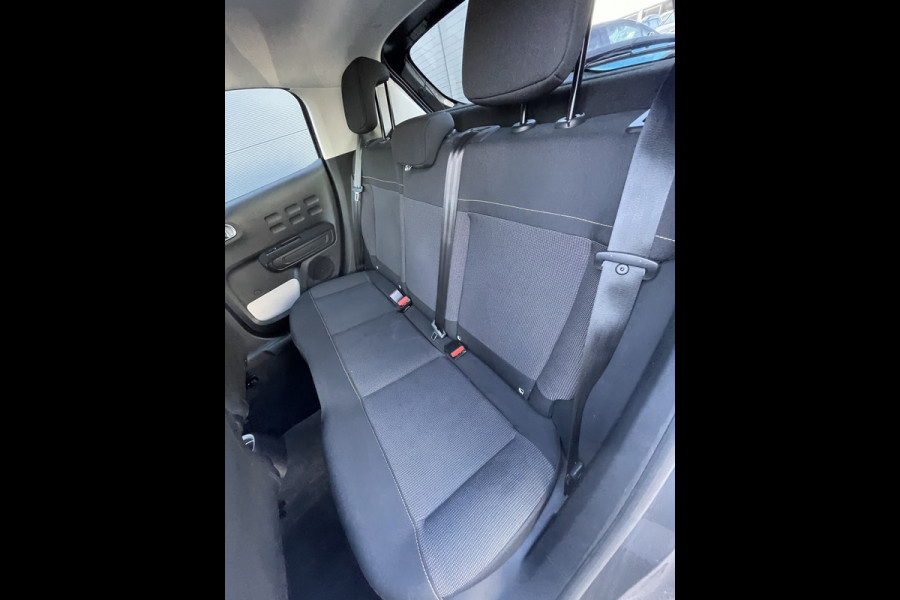 Citroën C3 110pk Max (Keyless Entry - Camera - LED - Automatische Airco - Apple Carplay - Navigatie)