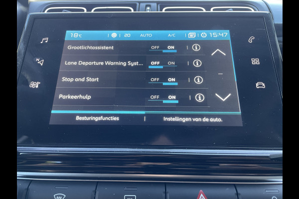 Citroën C3 110pk Max (Keyless Entry - Camera - LED - Automatische Airco - Apple Carplay - Navigatie)