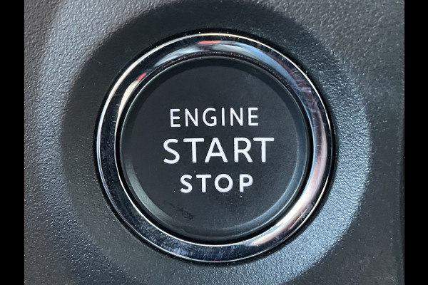 Citroën C3 110pk Max (Keyless Entry - Camera - LED - Automatische Airco - Apple Carplay - Navigatie)