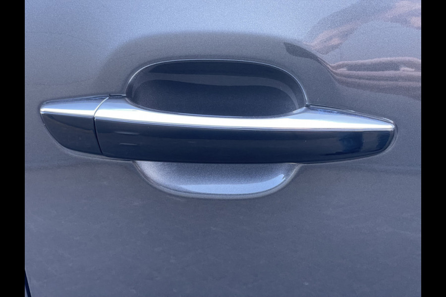 Citroën C3 110pk Max (Keyless Entry - Camera - LED - Automatische Airco - Apple Carplay - Navigatie)