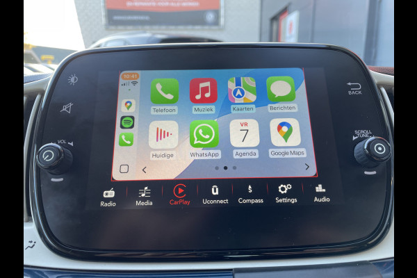 Fiat 500C 86pk Lounge (Navigatie - Leder - Stoelverwarming - Apple Carplay - Airco - Cruise Controle - 15"velgen)