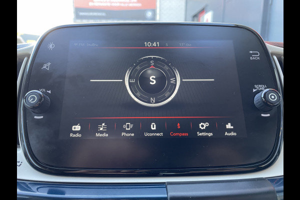 Fiat 500C 86pk Lounge (Navigatie - Leder - Stoelverwarming - Apple Carplay - Airco - Cruise Controle - 15"velgen)