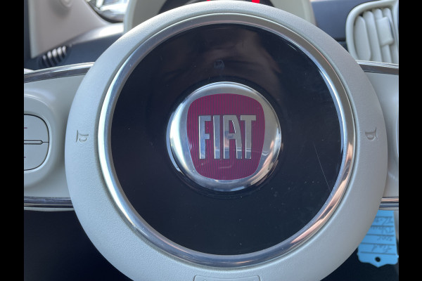 Fiat 500C 86pk Lounge (Navigatie - Leder - Stoelverwarming - Apple Carplay - Airco - Cruise Controle - 15"velgen)