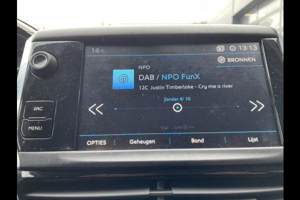 Peugeot 208 82pk Blue Lion (Airco - Navigatie - Apple Carplay - Parkeersensoren - Lichtmetalen velgen)