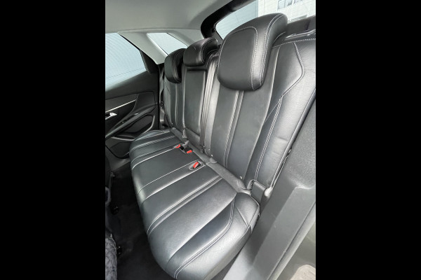 Peugeot 3008 180pk Allure Pack (Trekhaak - Leder - 360gr Camera - 19"- Navigatie - Automatische Airco - Apple Carplay)