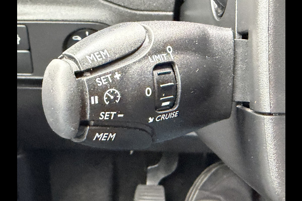 Citroën C3 82pk Feel (Automatische Airco - Apple Carplay - Navigatie - Parkeersensoren - Cruise Controle)