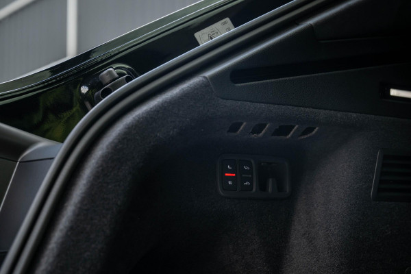 Audi Q8 60 TFSI e quattro S Competition B&O High-End 169k