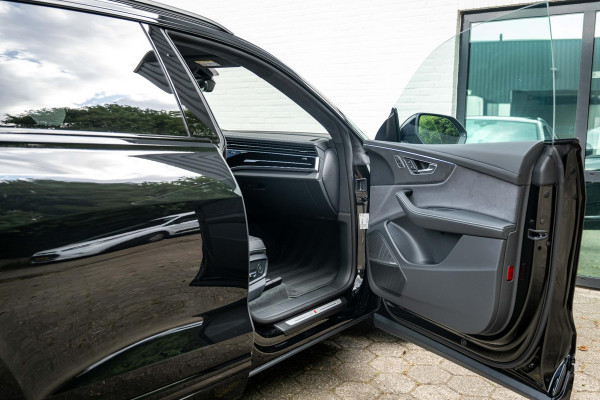 Audi Q8 60 TFSI e quattro S Competition B&O High-End 169k